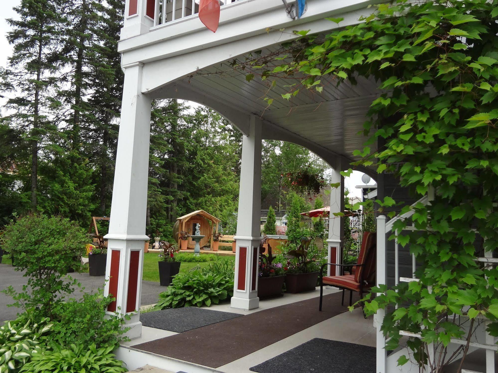 Hotel Saint-Donat Dış mekan fotoğraf